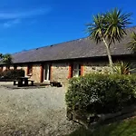 Moneylands Farm Self-catering *
