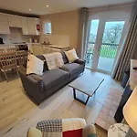 Moneylands Farm Self-catering *