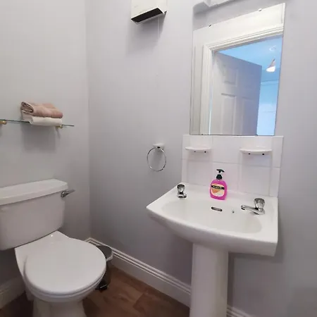 Moneylands Farm Self-catering *