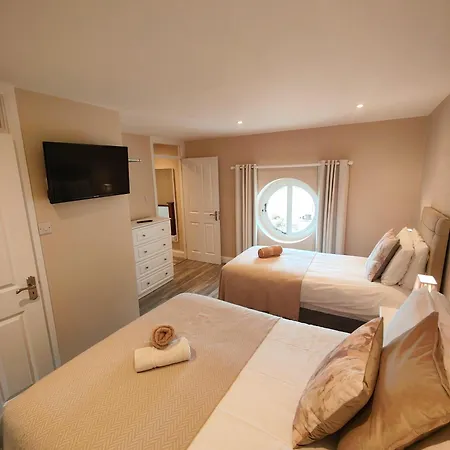 Apartment Moneylands Farm Self-catering