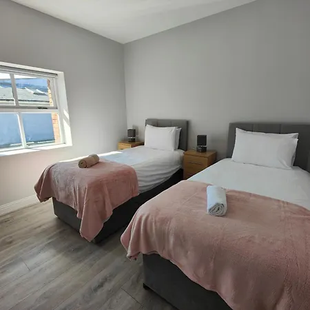 Moneylands Farm Self-catering *