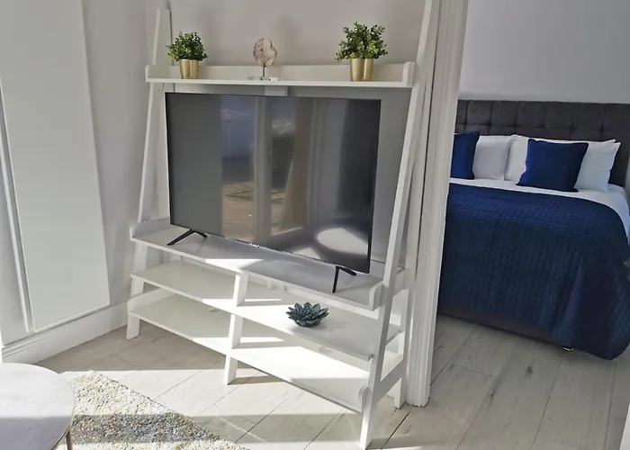 Moneylands Farm Self-catering *