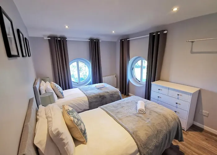 Moneylands Farm Self-catering Apartment *